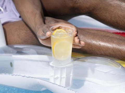 Bestway materac dmuchany z oparciem Wbudowany uchwyt na kubek 161cm 43028